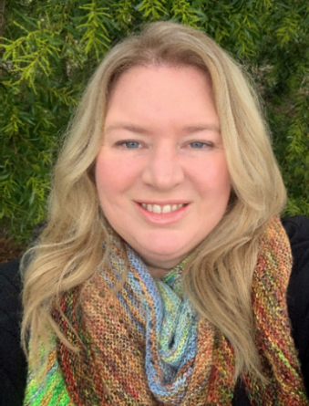 Headshot of Julieanne Dougherty